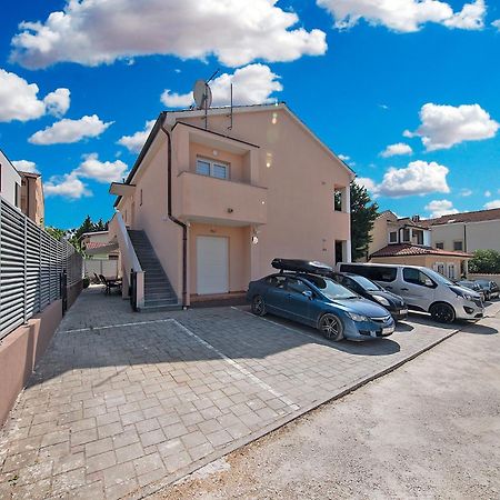 Apartmensts Arsen 928 Пула Экстерьер фото