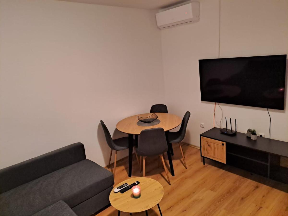 Apartmensts Arsen 928 Пула Экстерьер фото