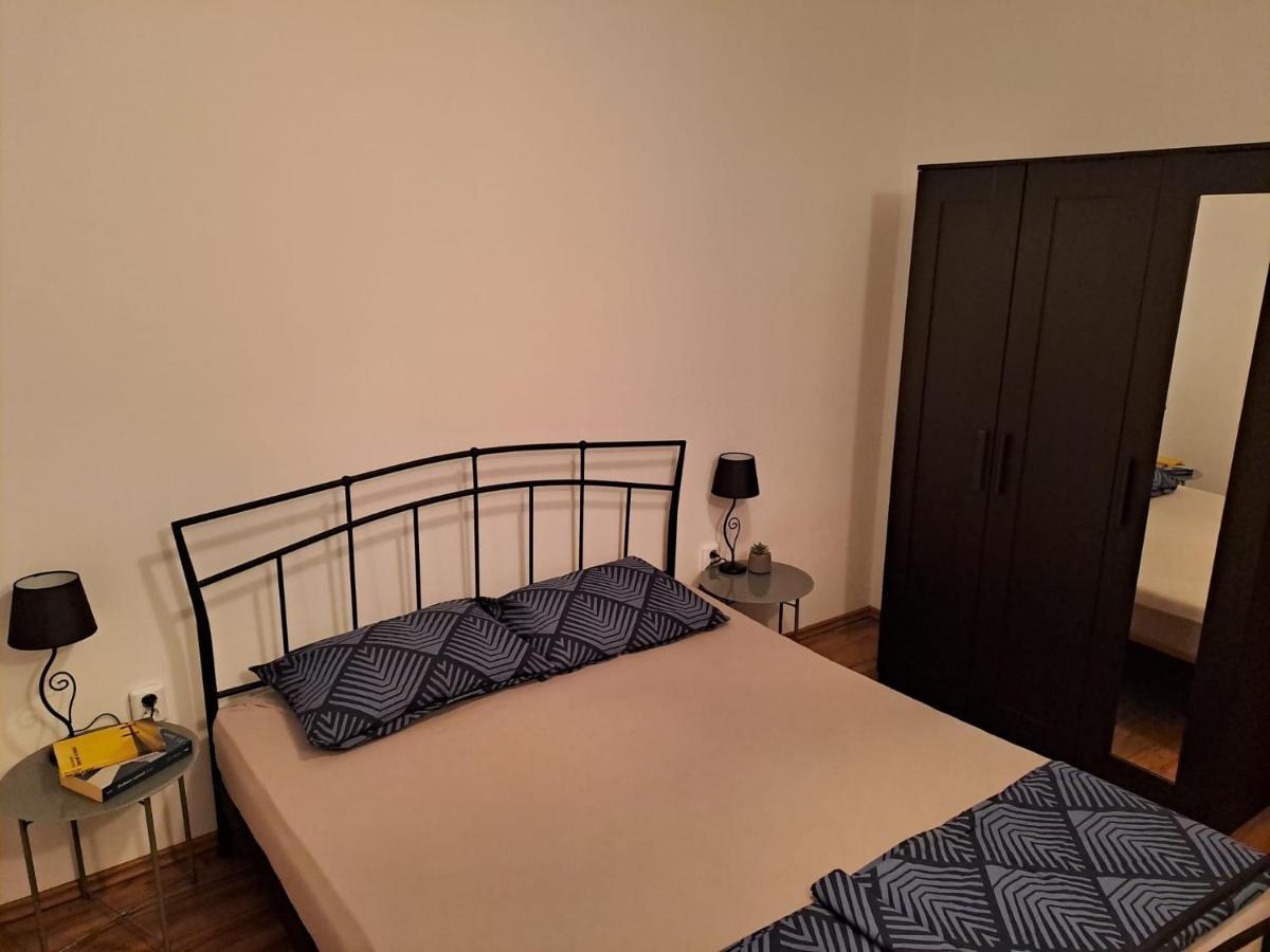Apartmensts Arsen 928 Пула Экстерьер фото